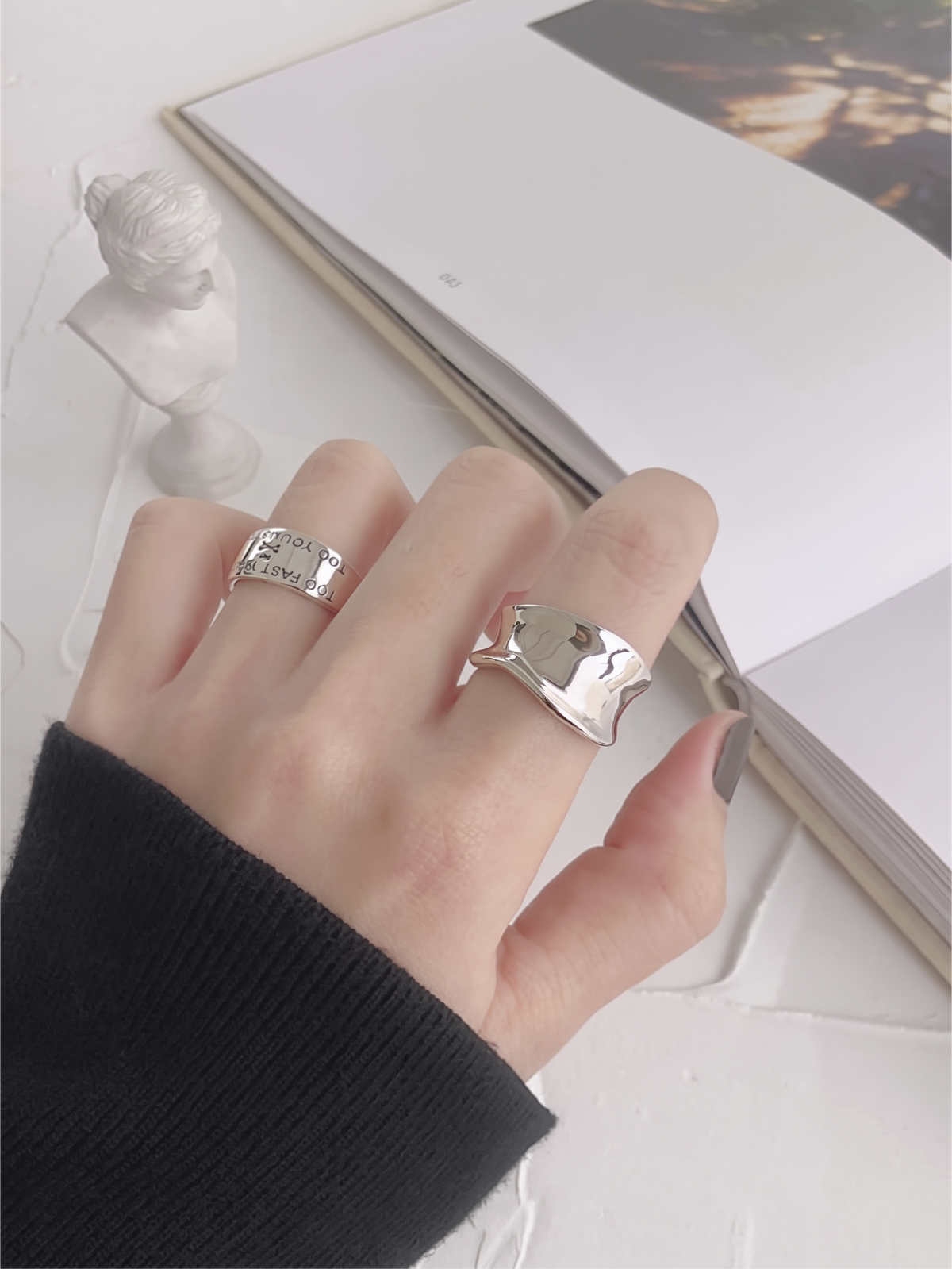 Daka Bold Band Ring