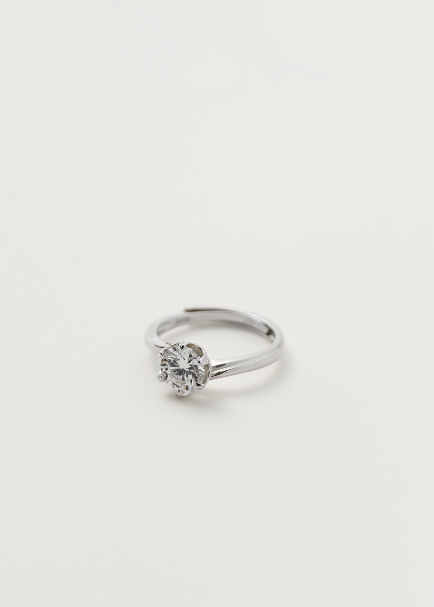 Round Diamond Ring Silver