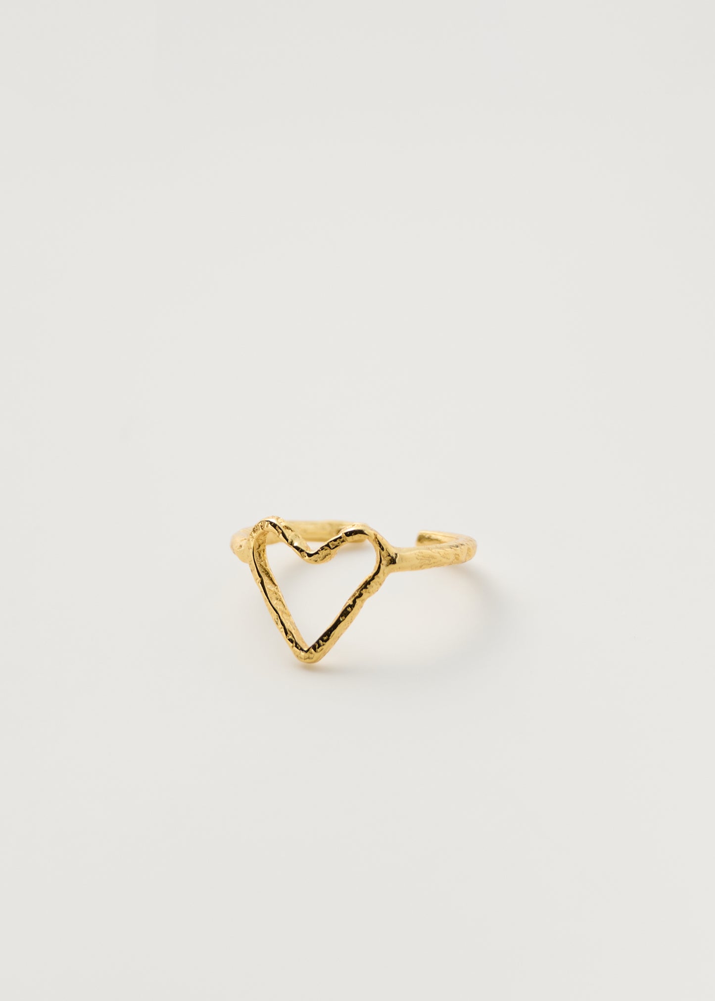 Thin Heart Ring Gold