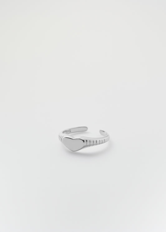 Slim Heart Ring Silver