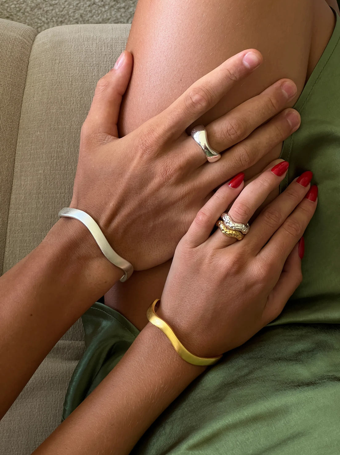 Wavy Brushed Bracelet Gold