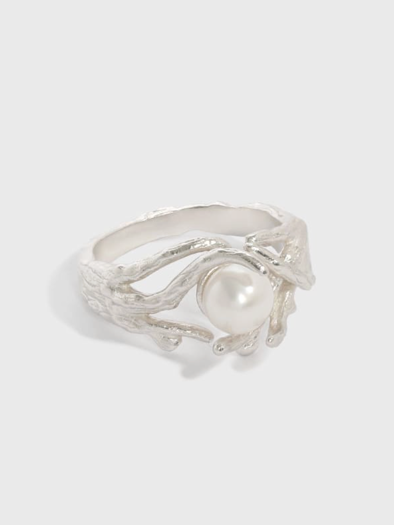 Coral Pearl Ring Silver