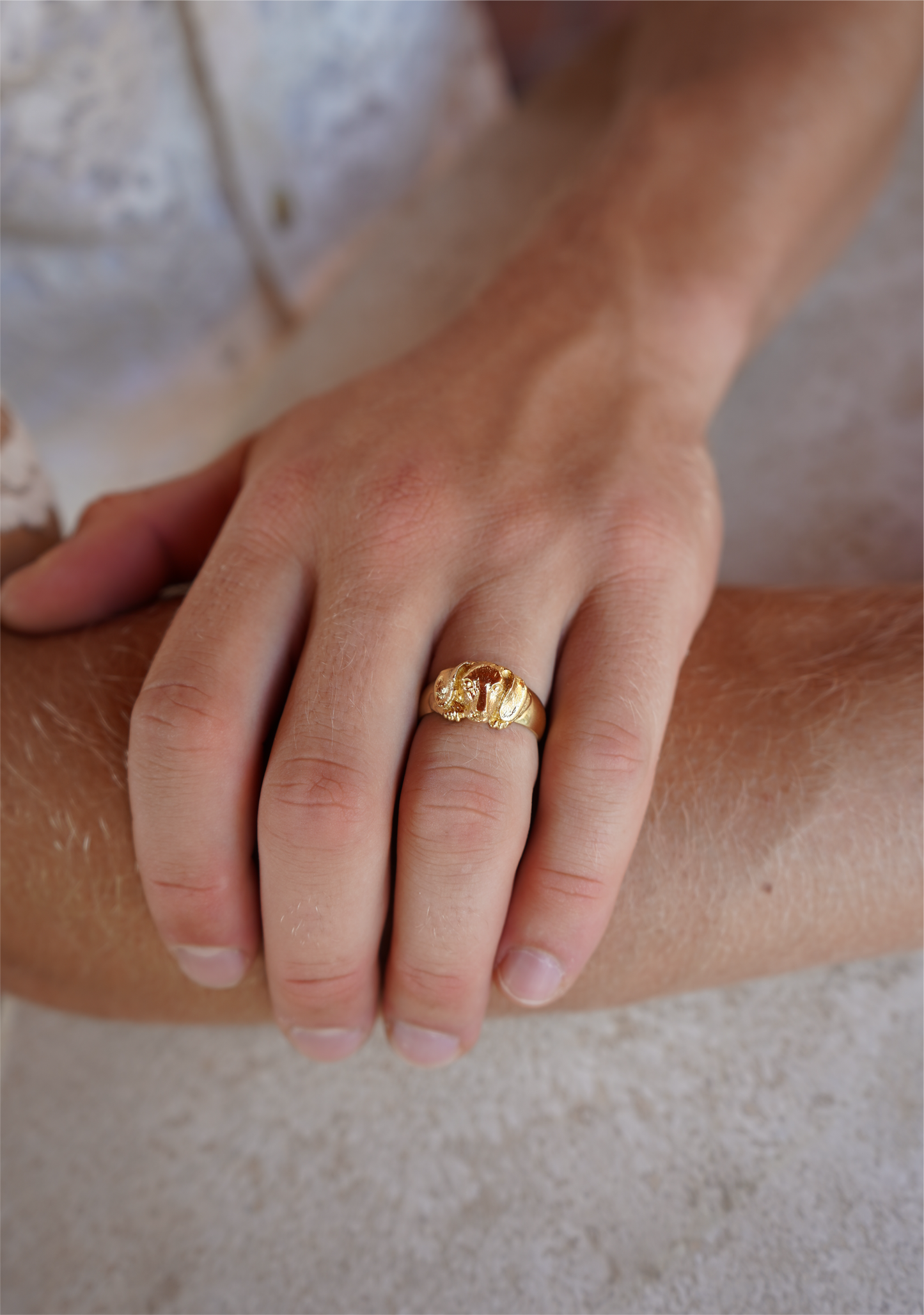 Dog Signet Ring Gold