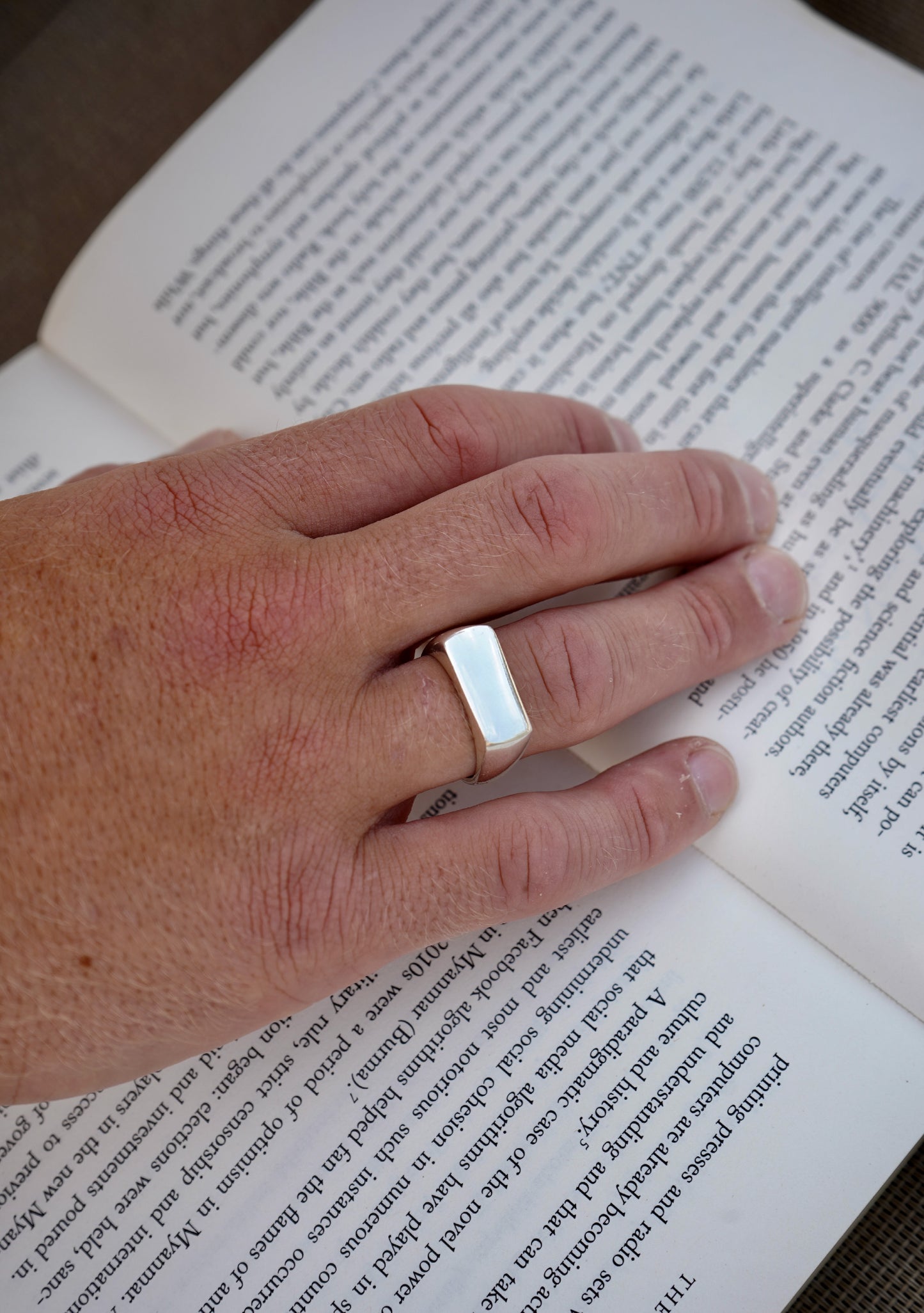 Sleek Signet Ring Silver