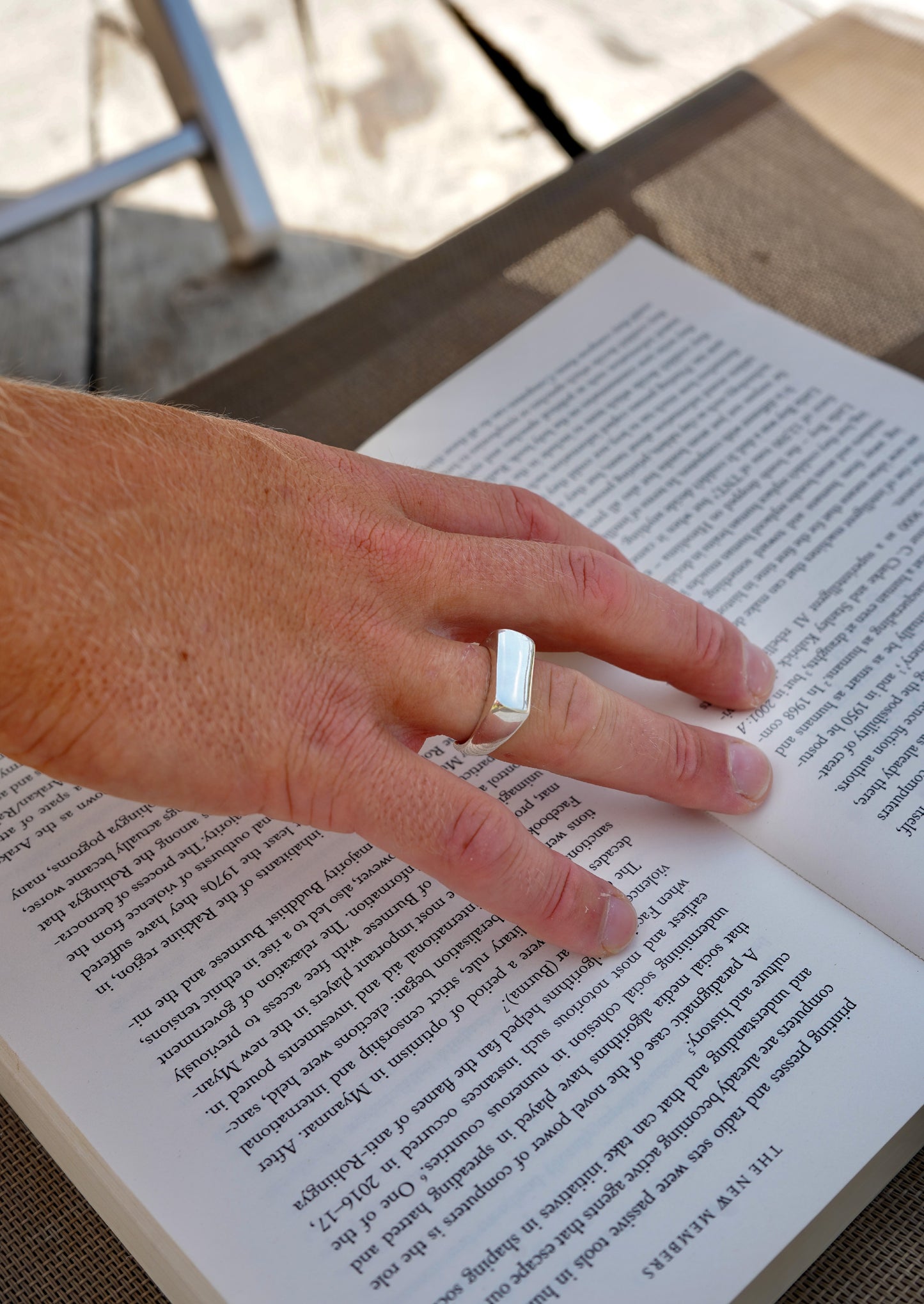 Sleek Signet Ring Silver