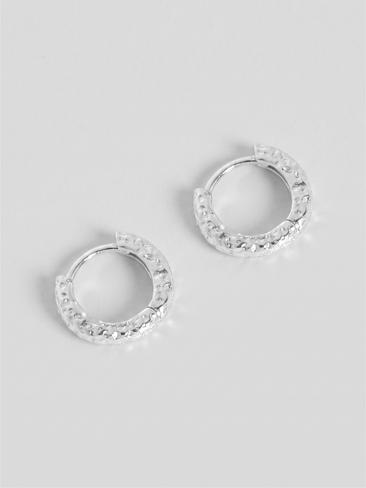 Textured Huggies Silver