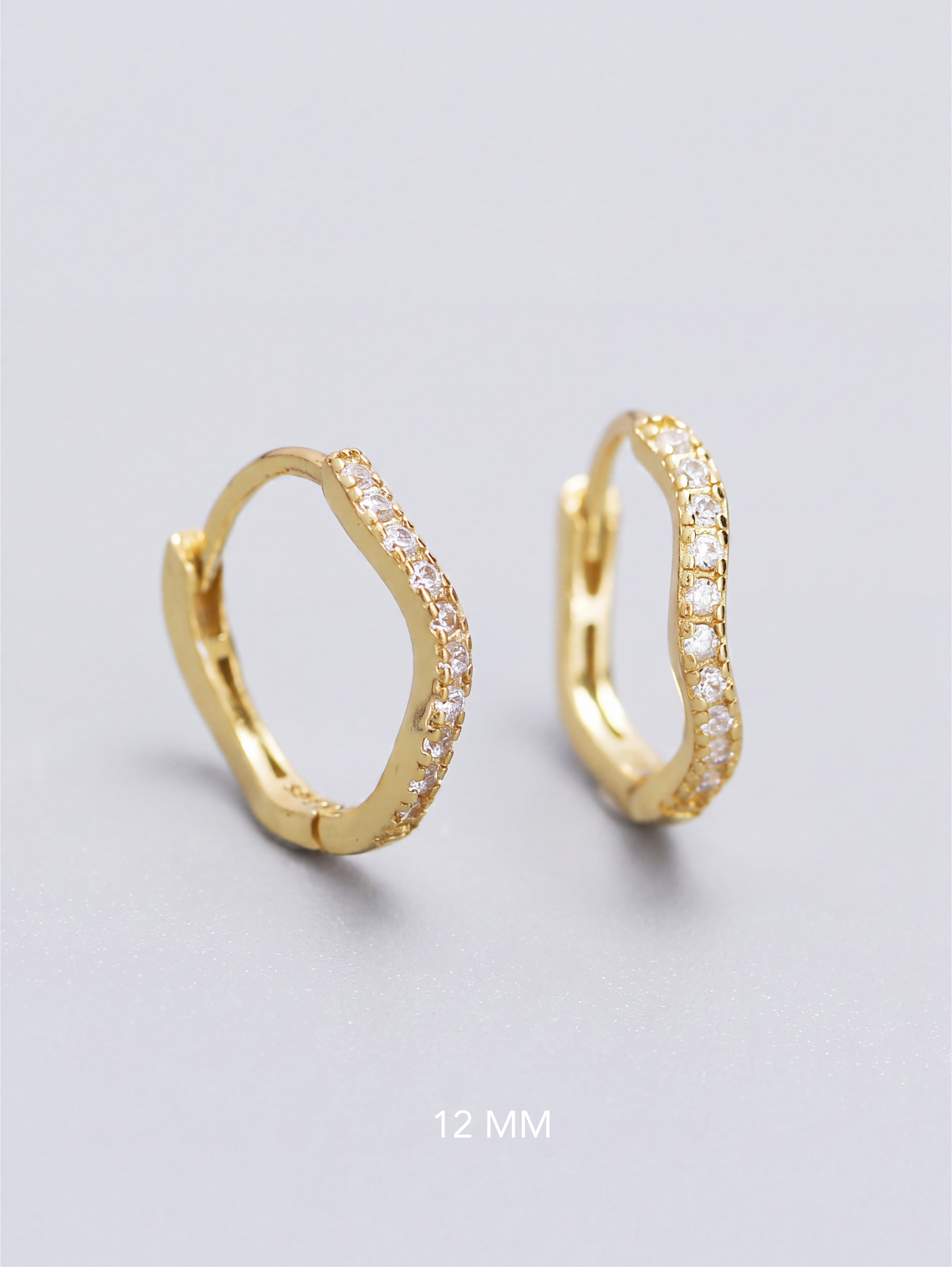 Wavy Zirconia Huggies
