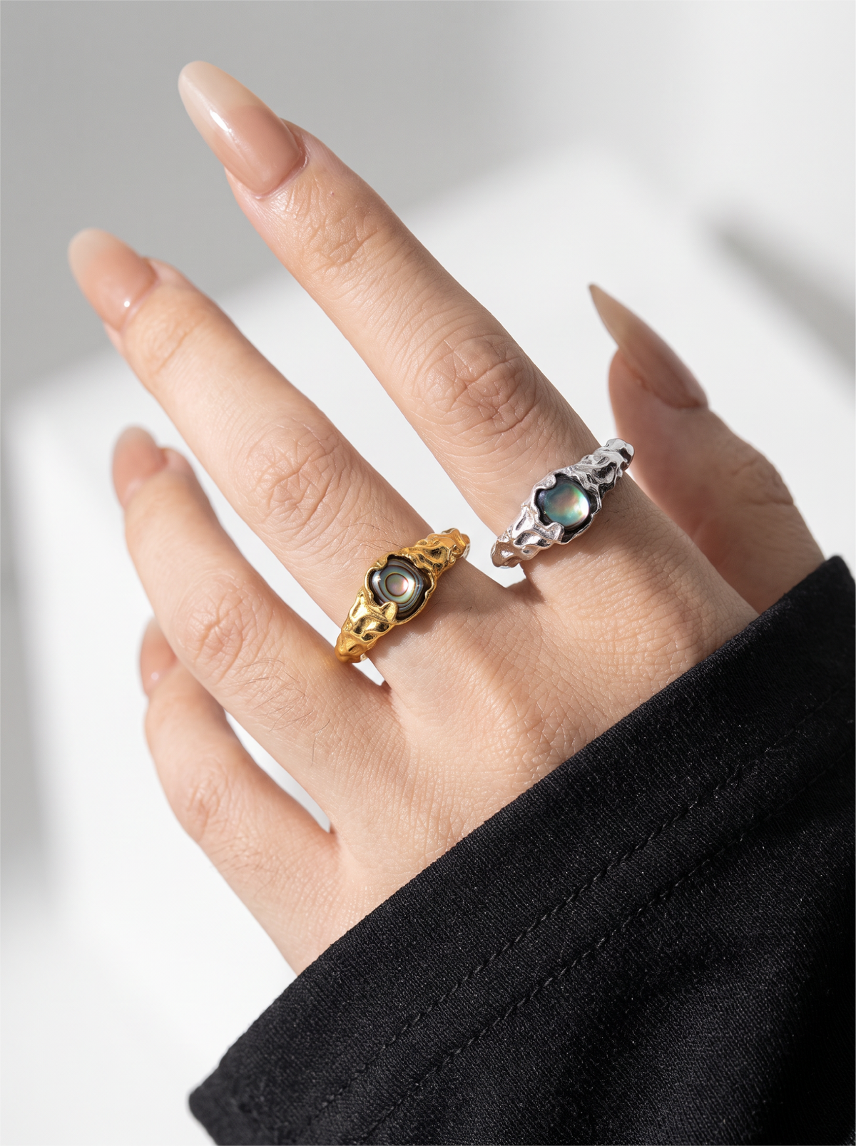 Hypnotic Ring