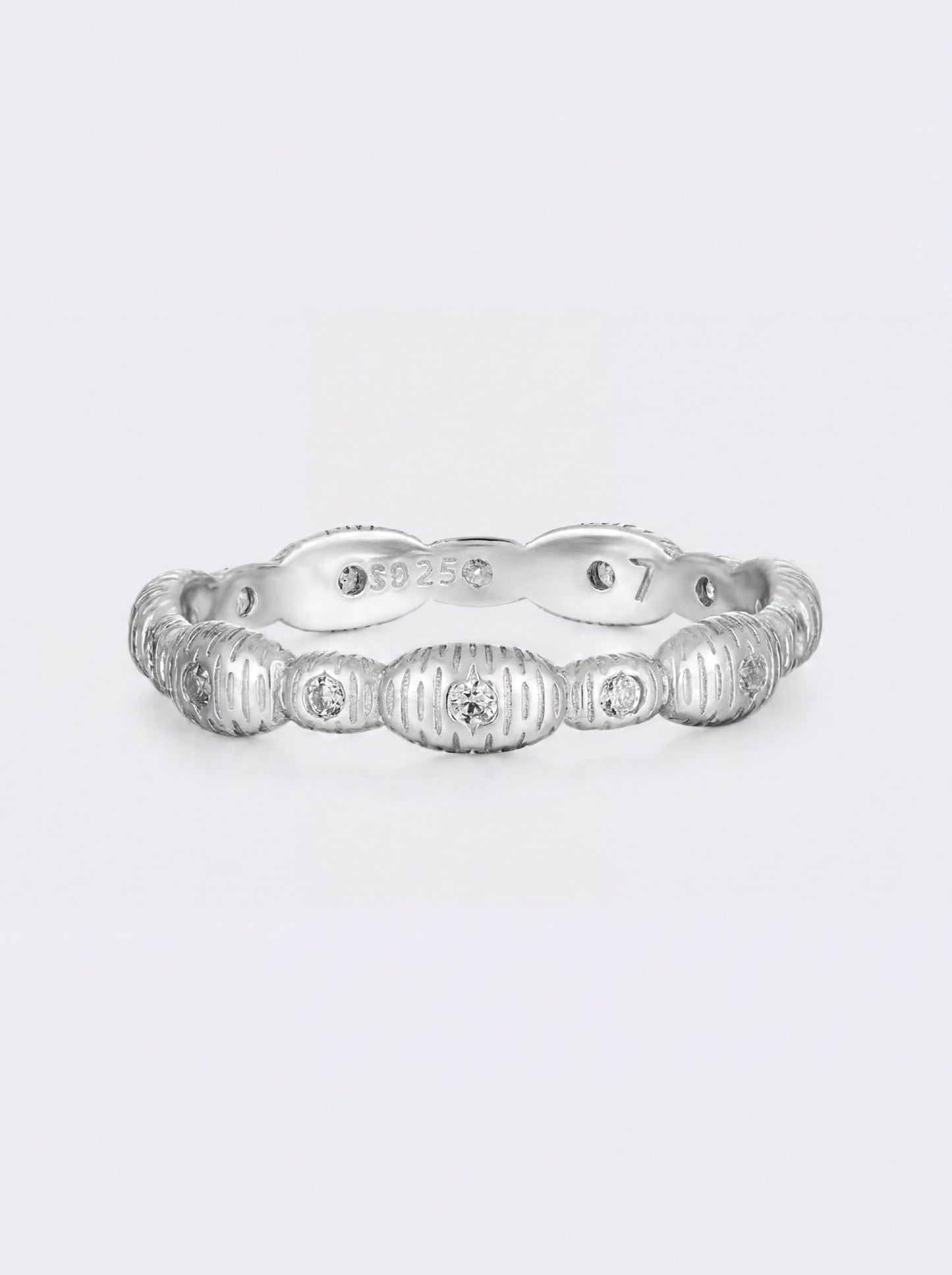 Irregular Eye Ring