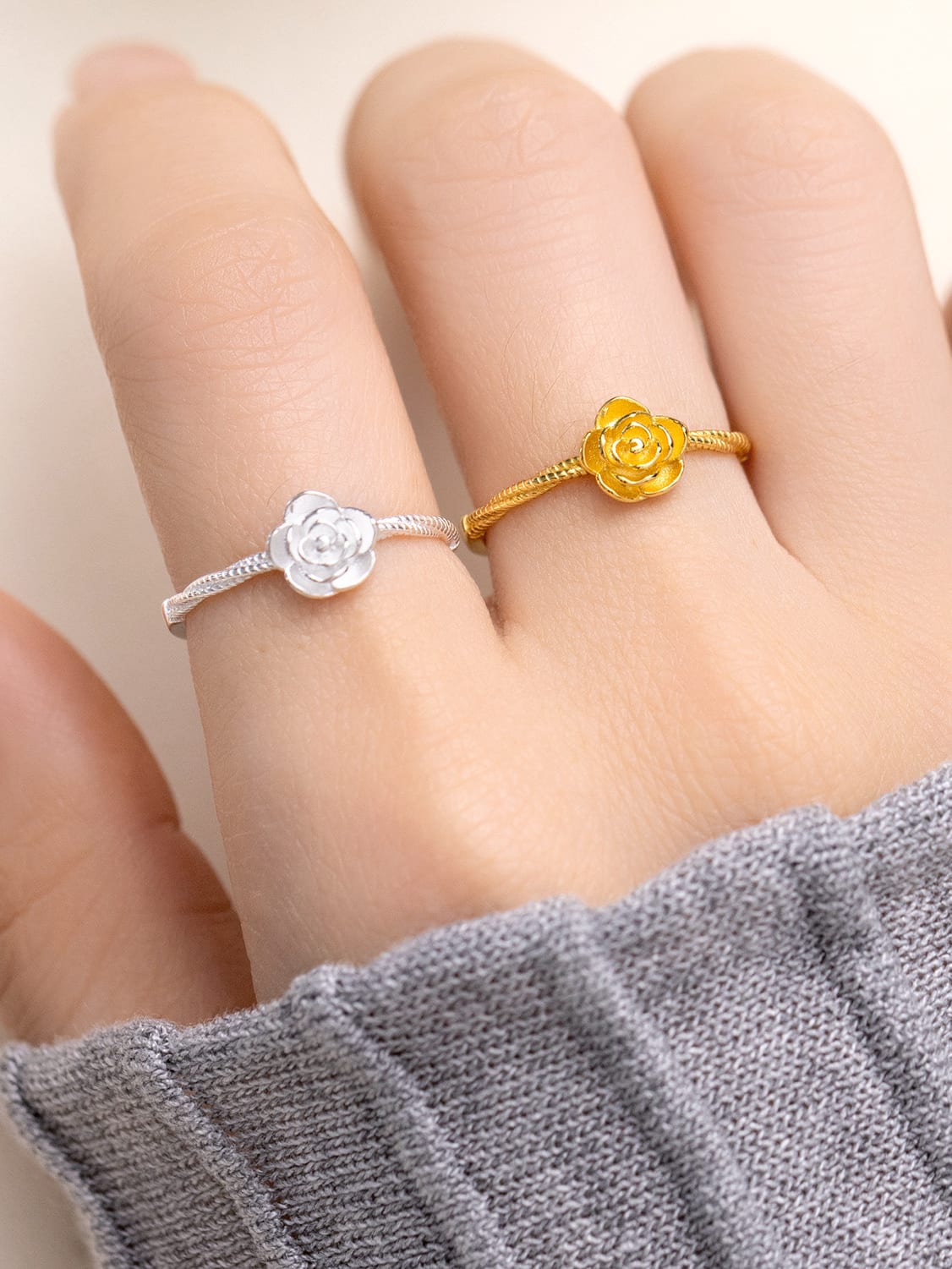 Mini Flower Ring