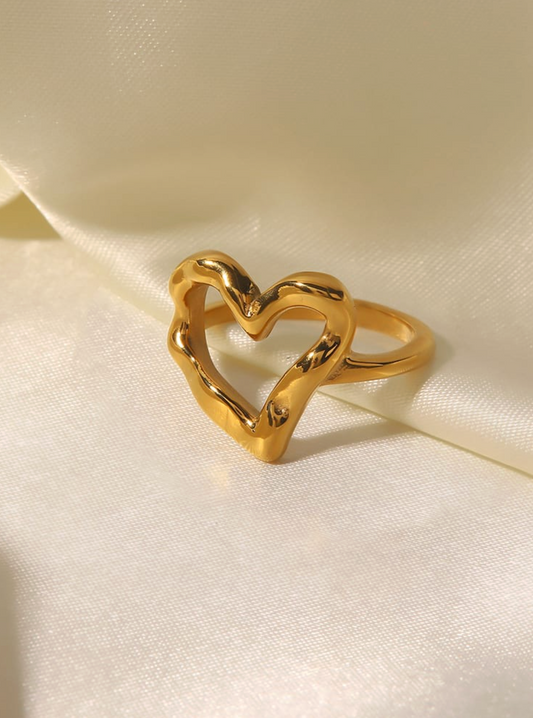 Chunky Heart Ring Gold