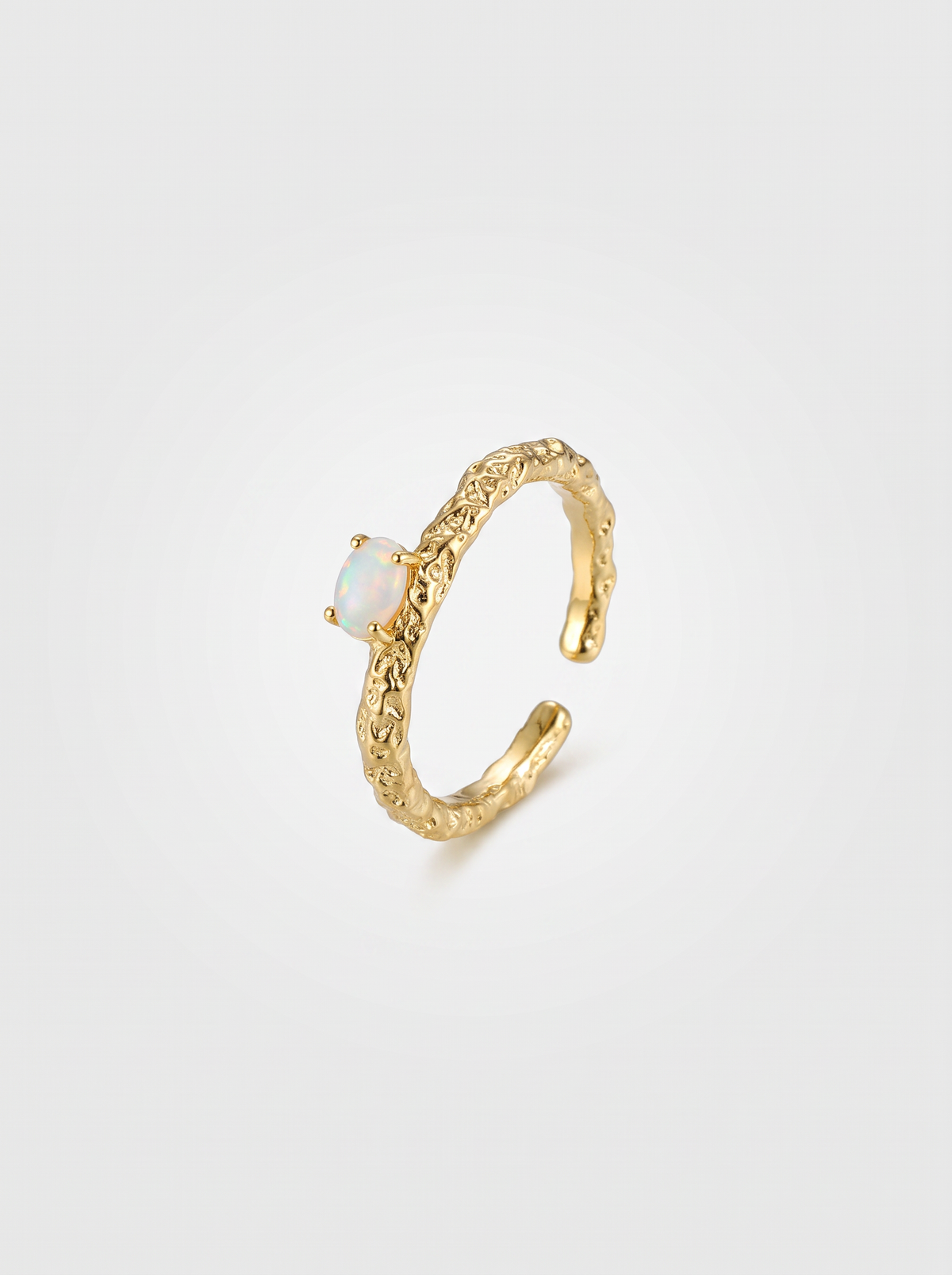 Textured Zirconia Ring Silver