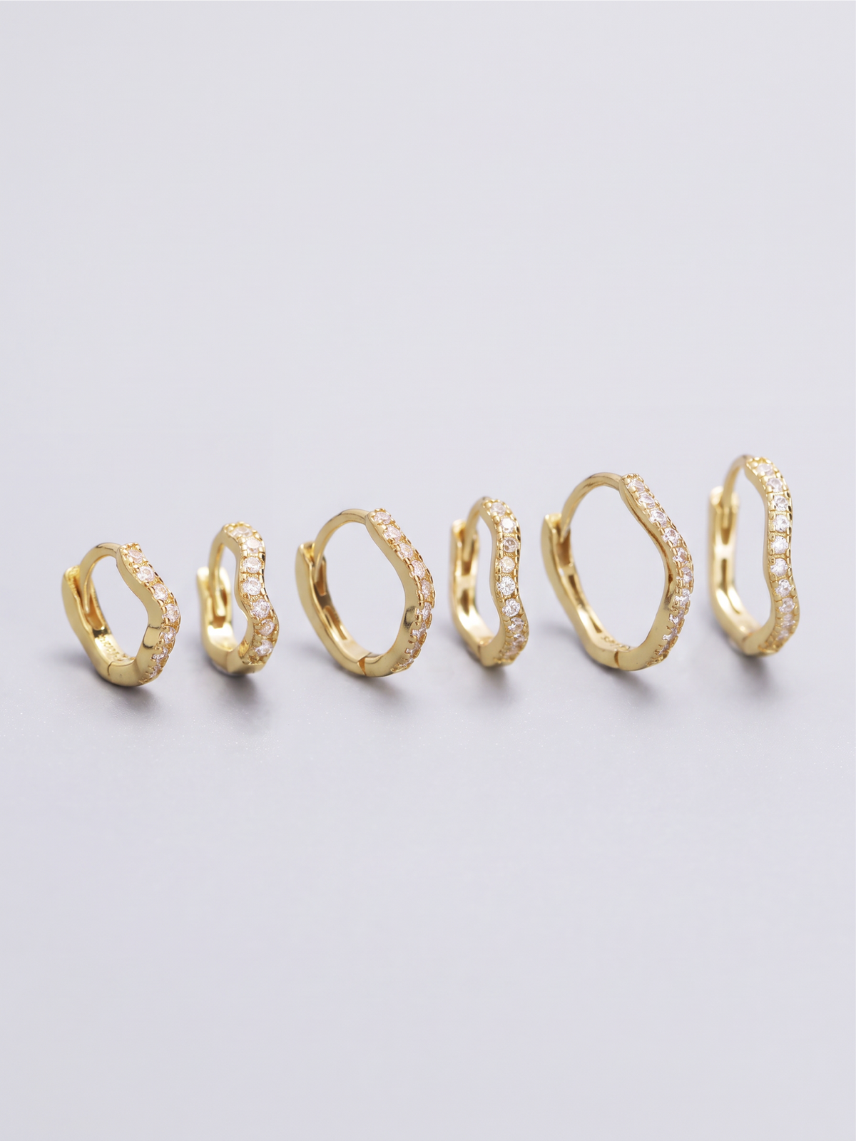 Wavy Zirconia Huggies Silver