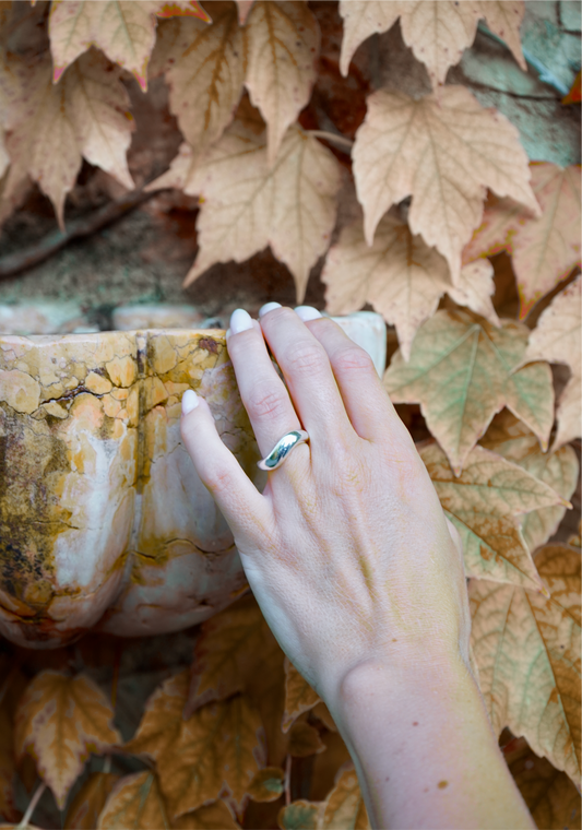 Clean Adjustable Ring