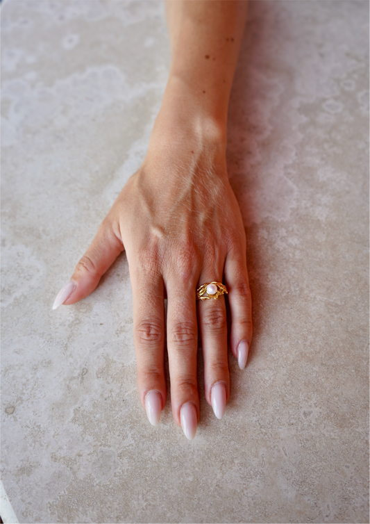 Coral Pearl Ring Gold
