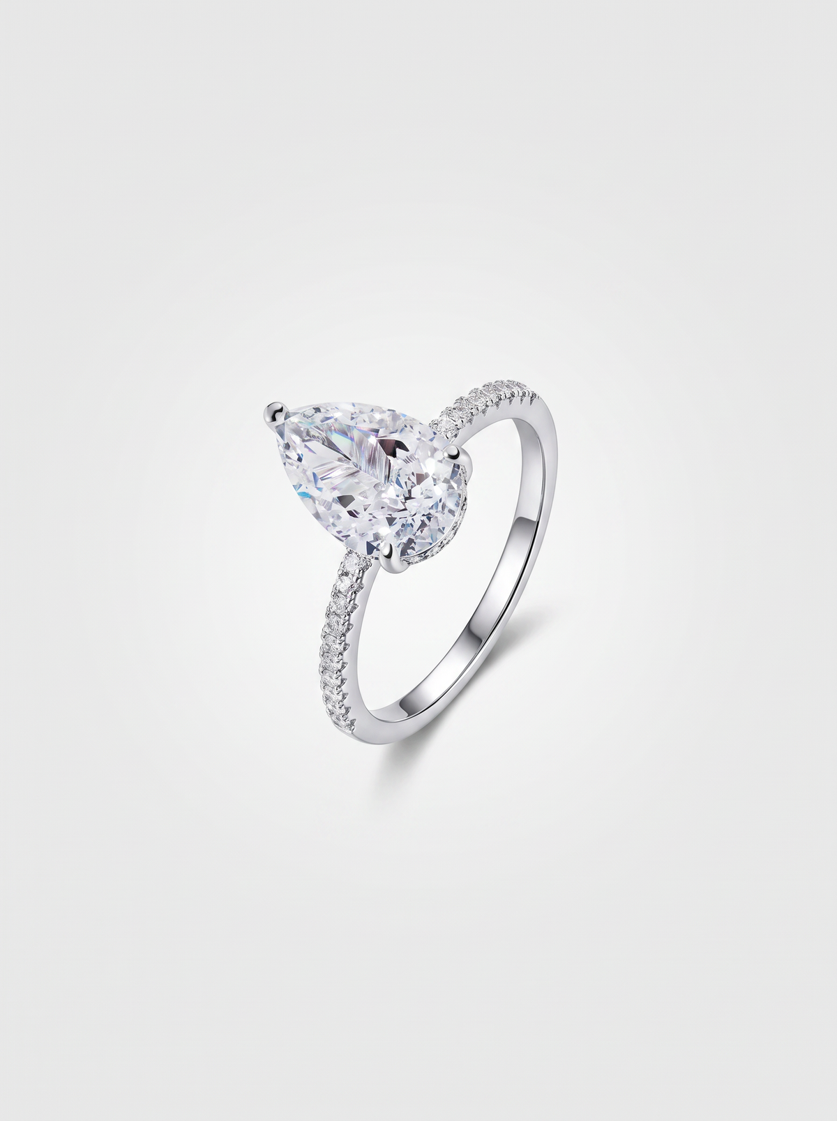 Luxe Moissanite Ring Gold