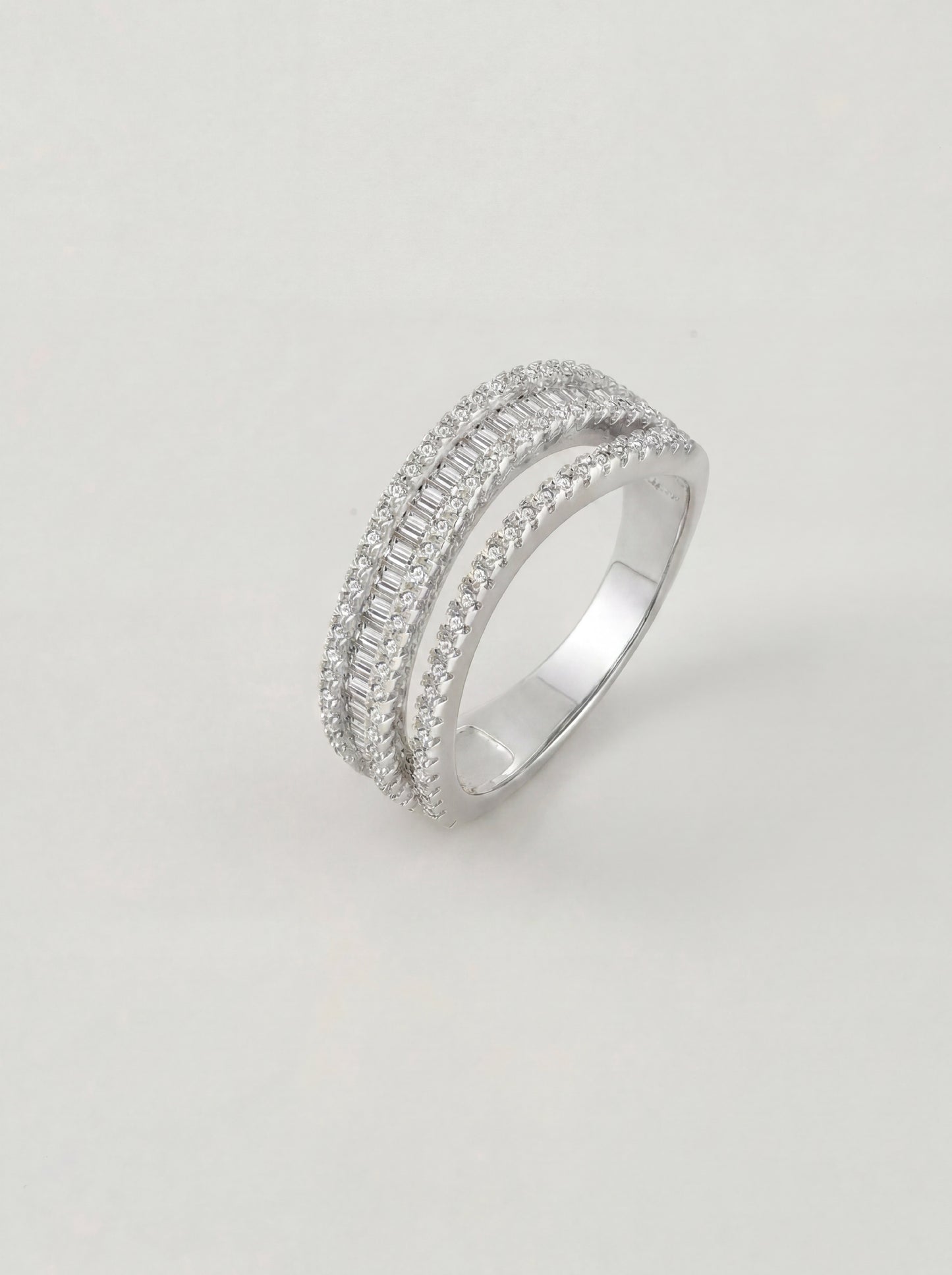 Wavy Zirconia Ring
