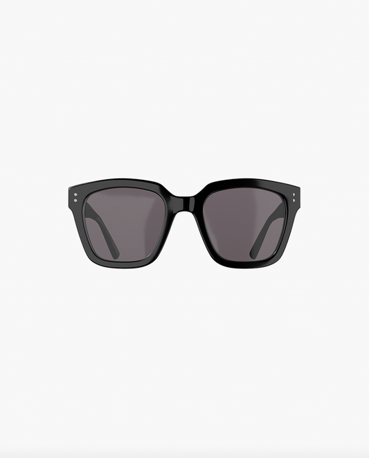Get ready to turn heads with our Modena Black sunglasses by Corlin Eyewear. These sunglasses feature UV protection 400 and scratch-resistant CR39 lenses, perfect for any outdoor activity.